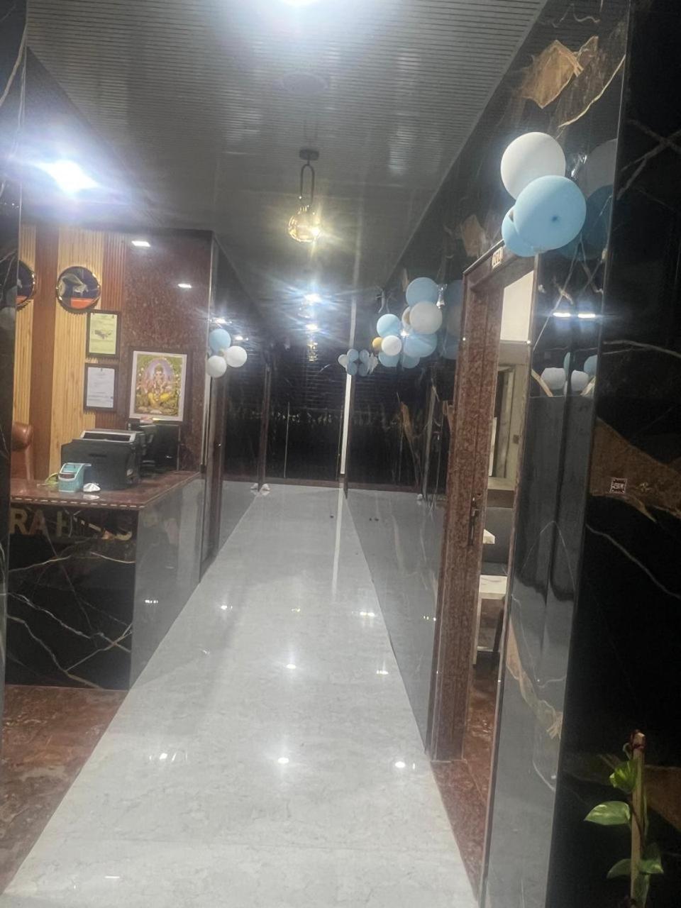 Hotel Banjara Hills Ābu Road Exteriör bild