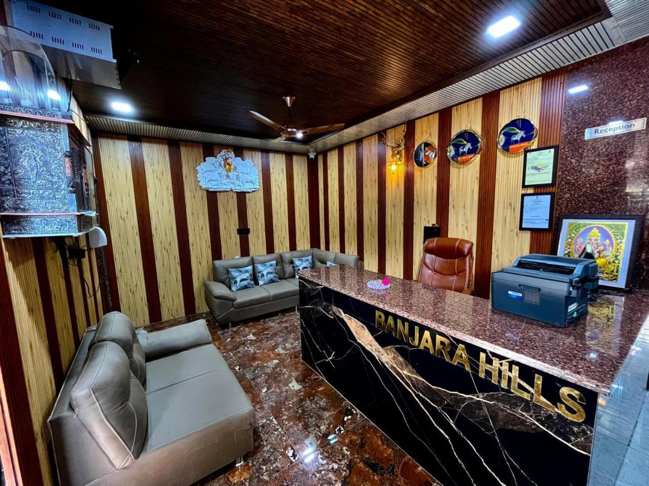 Hotel Banjara Hills Ābu Road Exteriör bild
